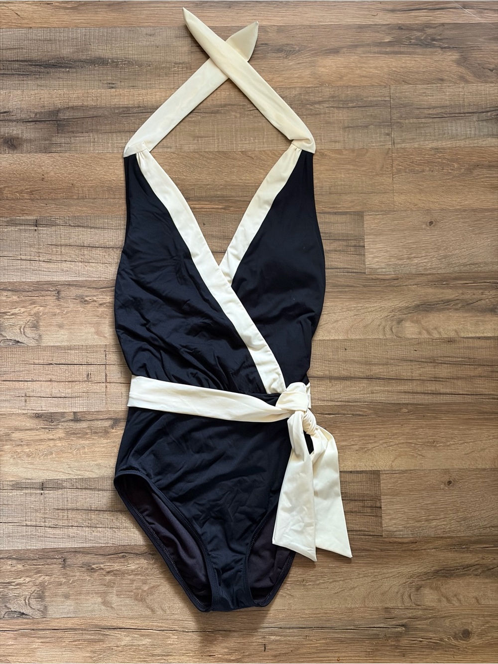 Allen B. By Allen Schwartz Black One-Piece halter swimsuit w/ cream belt Sz 8